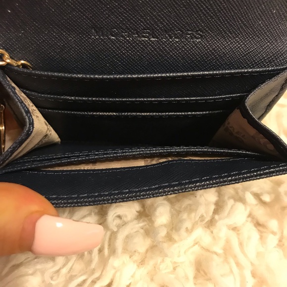 Michael Kors Wallet - Picture 2 of 4